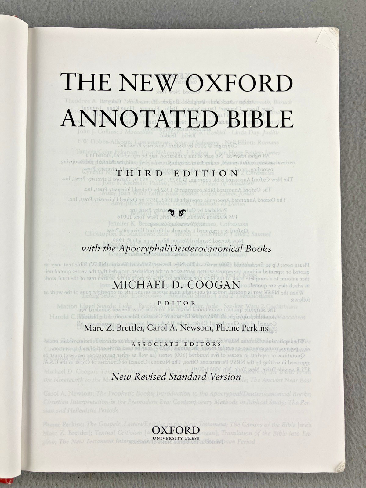 NRSV The New Oxford Annotated Bible with the Apocrypha, Third Edition Hardcover