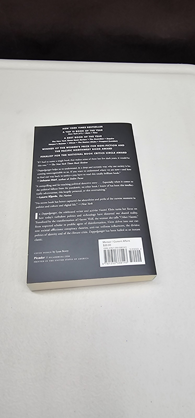 Doppelganger: A Trip Into the Mirror World – Naomi Klein, Picador, Paperback