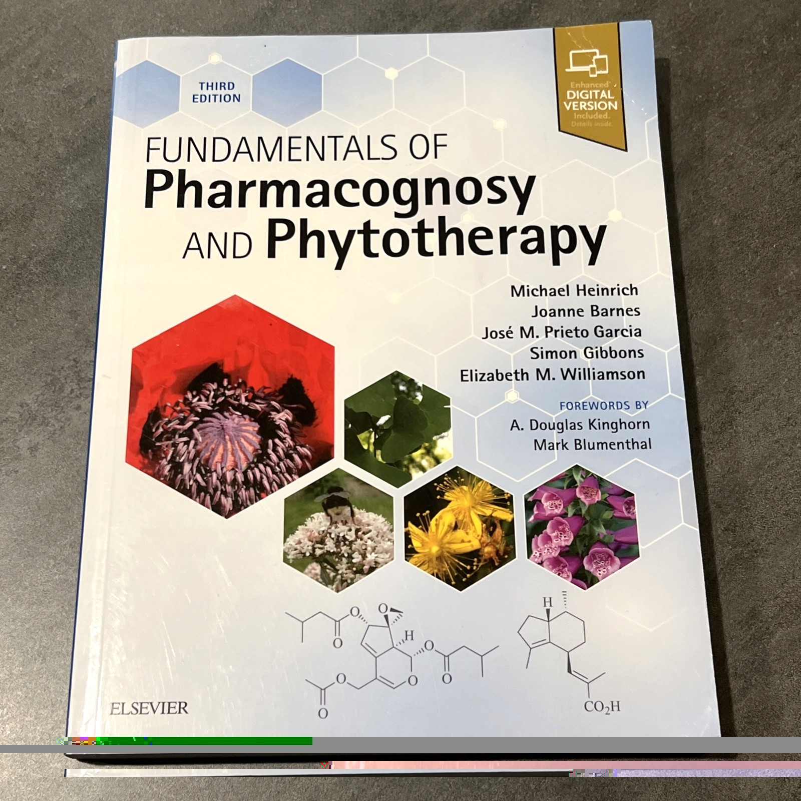 Fundamentals of Pharmacognosy and Phytotherapy 3rd Ed. Unused Code
