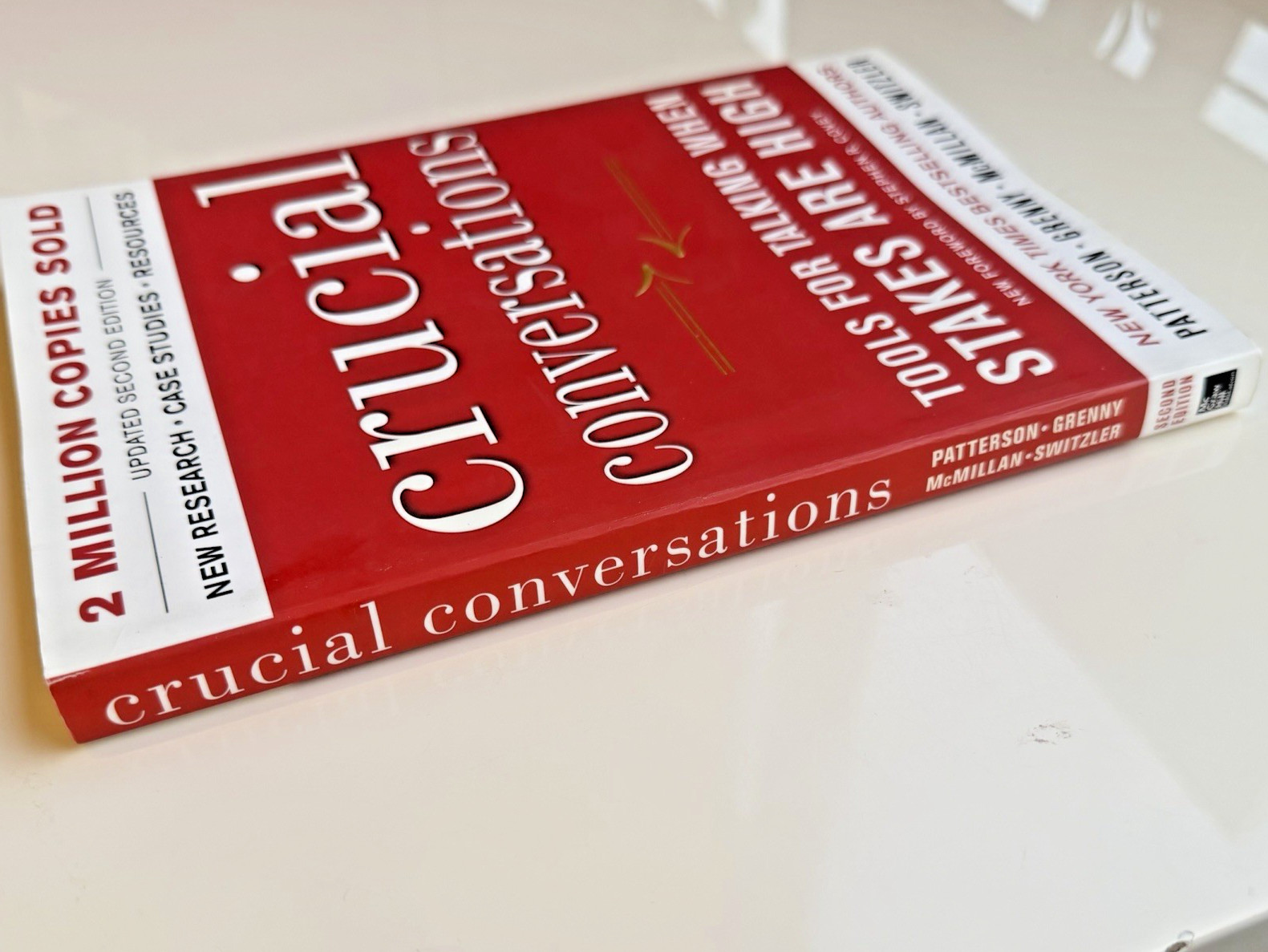 Crucial Conversations. Tools for talking. Patterson Grenny. Paperback .