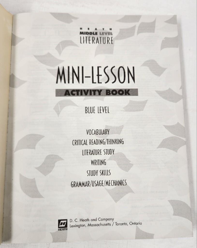Heath Middle Level Literature Mini-Lessons Blue Level Activity Book