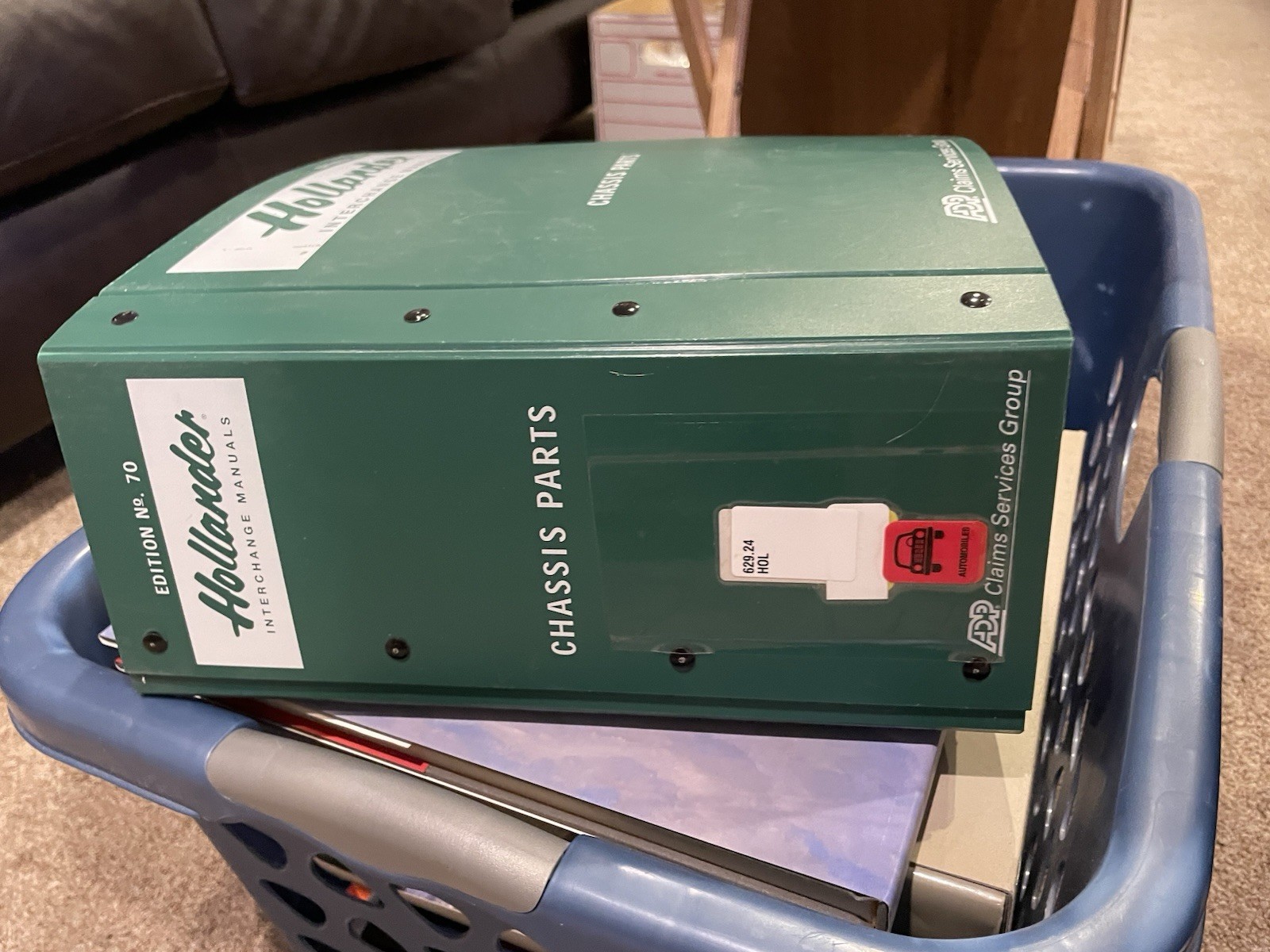 2004 *The Hollander 70th Edition Interchange Manual ID – Chassis I