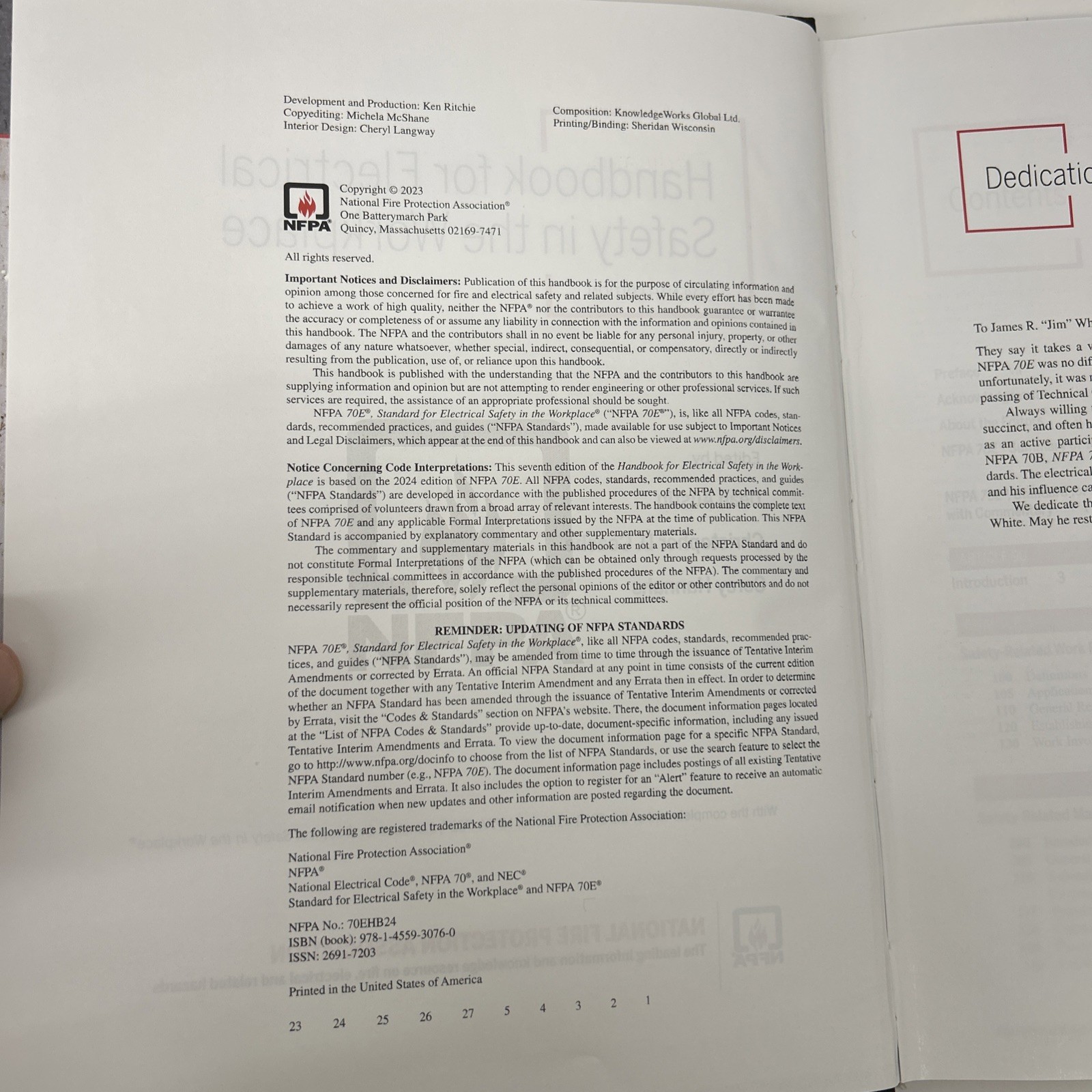 NFPA 70E Handbook for Electrical Safety in the Workplace 2024 Hardcover