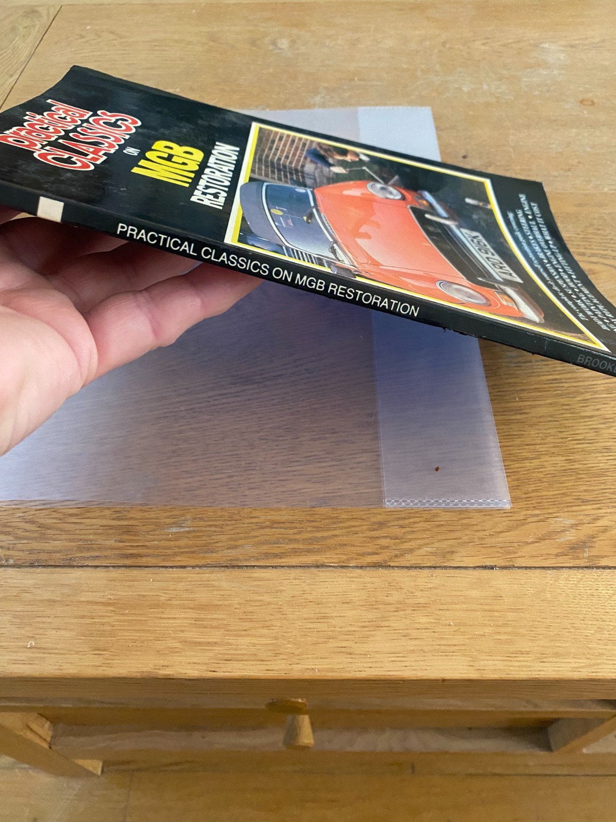 PRACTICAL CLASSICS MGB RESTORATION GUIDE 100 PAGES GOOD CONDITION