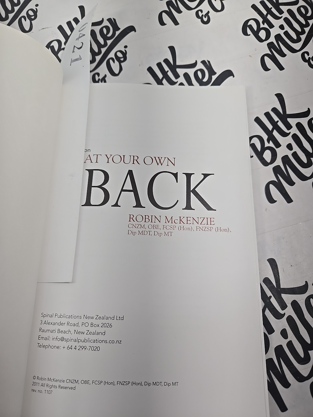 Treat Your Own Back – McKenzie, Robin – Very Good