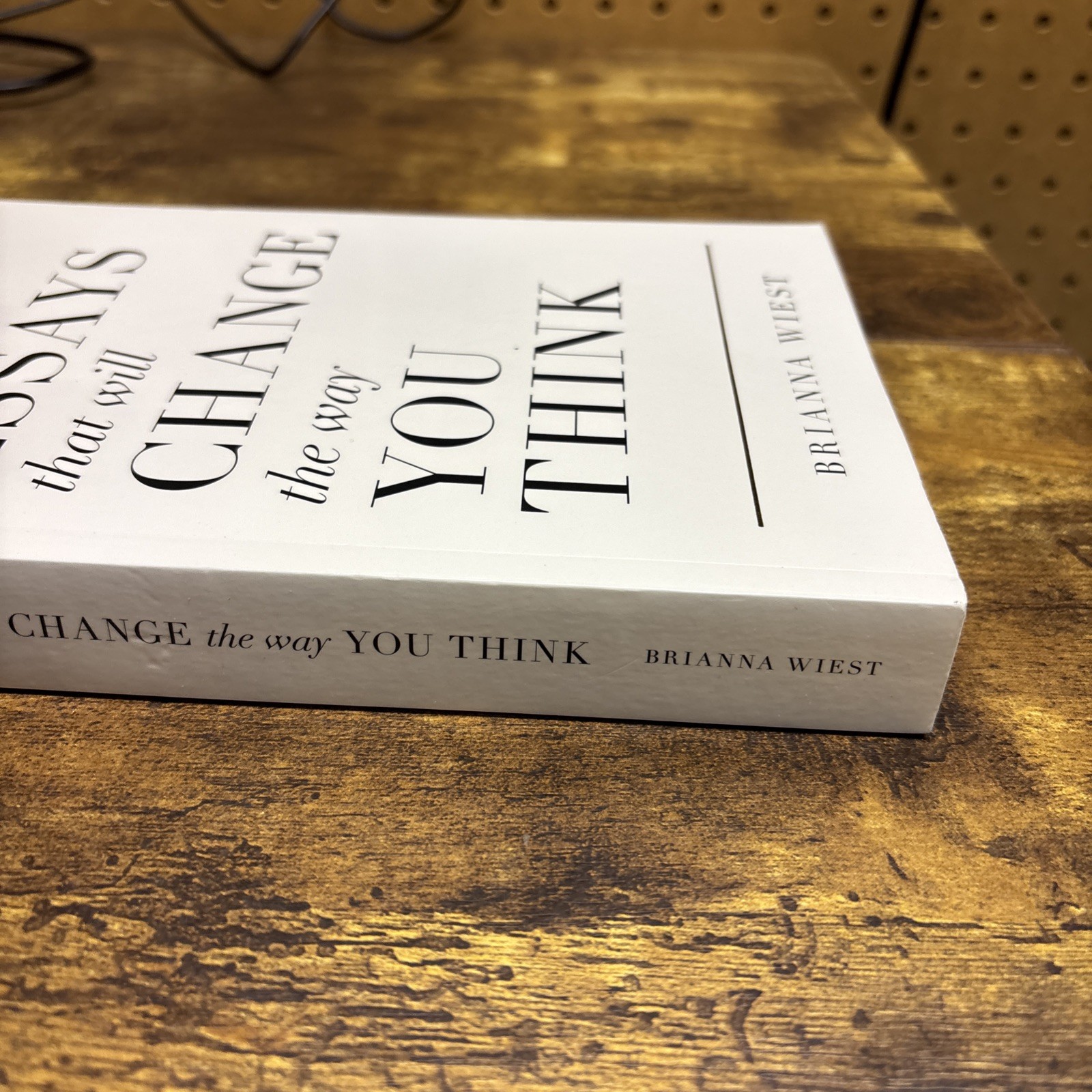 101 Essays That Will Change the Way You Think by Brianna Wiest (2016, Trade…